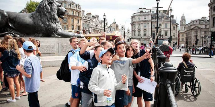 Modest Trips to London, United Kingdom
