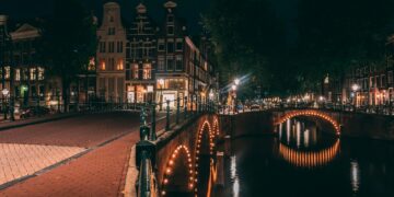Discover Amsterdam in style with a luxury private boat tour